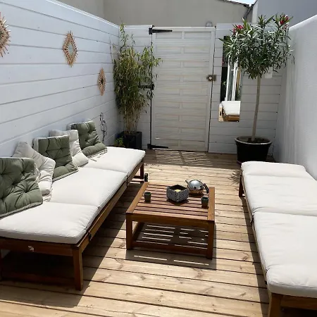 Duplex With Terrace La Rochelle (Charente-Maritime)